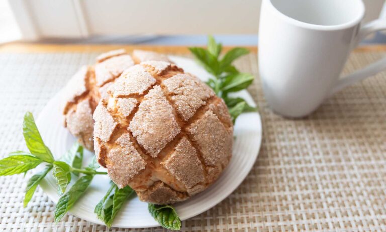 Mastering Melon Pan: Elevate Your Baking Skills with this Japanese Delight!