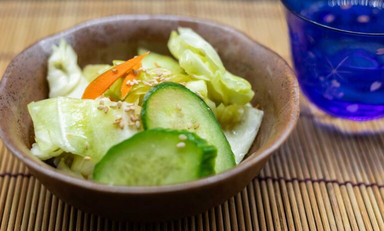 3-Minute Addictive Japanese Cabbage Pickle